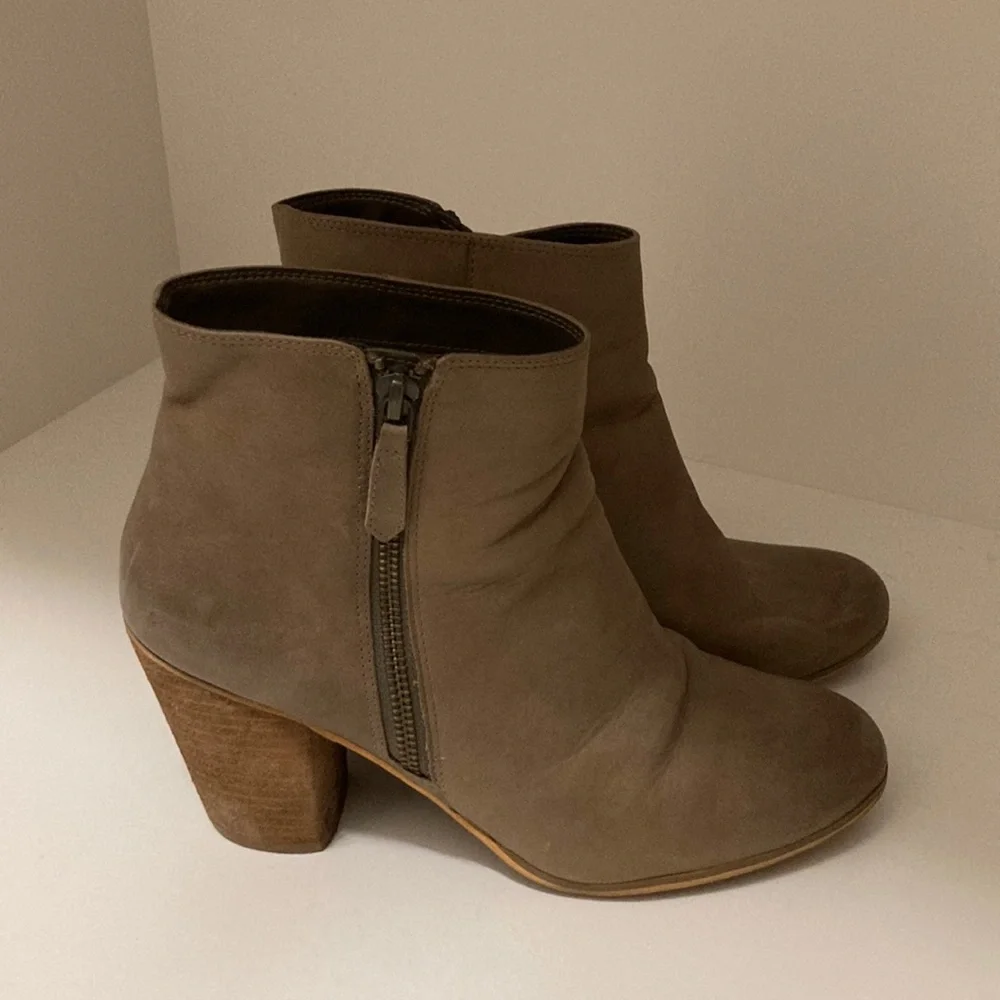 BP Booties - Picture 1 of 5